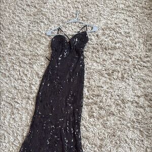 Elegant Black Spaghetti Strap Backless Gown
